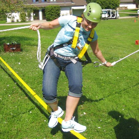 Datei:BOL Slackline.jpg