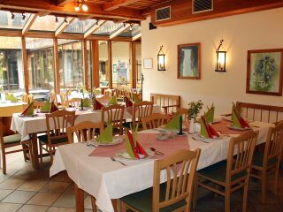 Osteressen - Wintergarten Innenhof