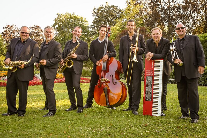 Datei:Groovin Highs-Jazzgruppe.jpg