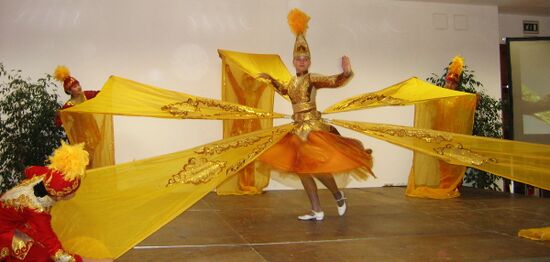 Kirgischer Bandltanz - Openworld 2009