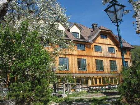 Bild:Südgarten Blüte Hotel81.jpg