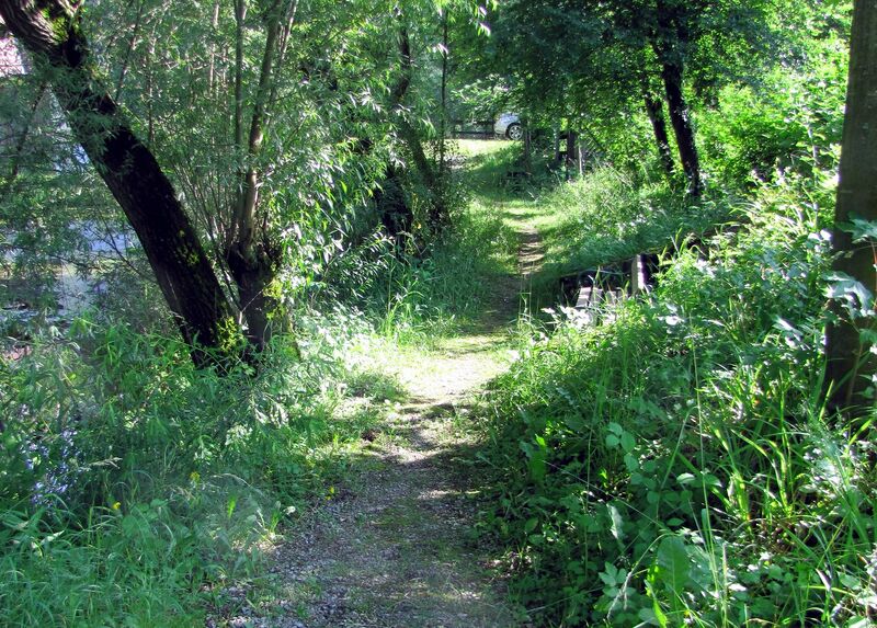 Datei:ST Weg zur Brücke.jpg