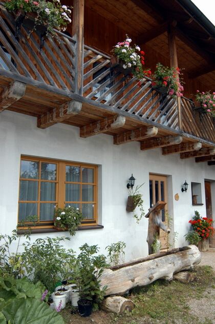 Brunen vor Ferienhaus