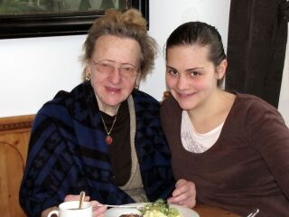 Oma Herta und Cecilia