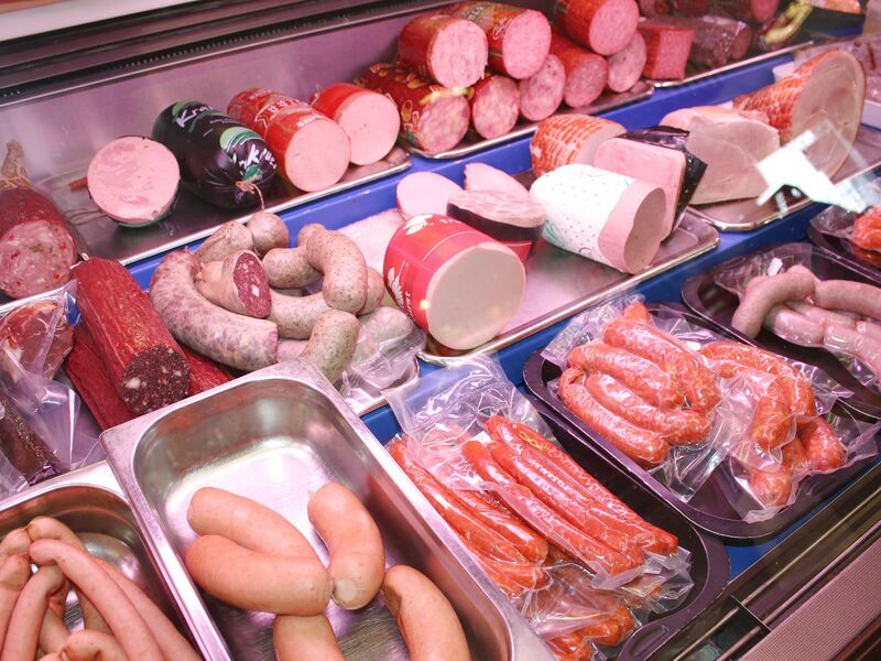 Datei:Hubi Wurst Kühlung.jpg