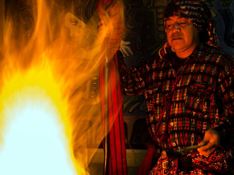 Datei:Ajq'ij Carlos.jpg