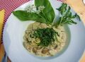 Bärlauchknödeln mit Champignonsauce