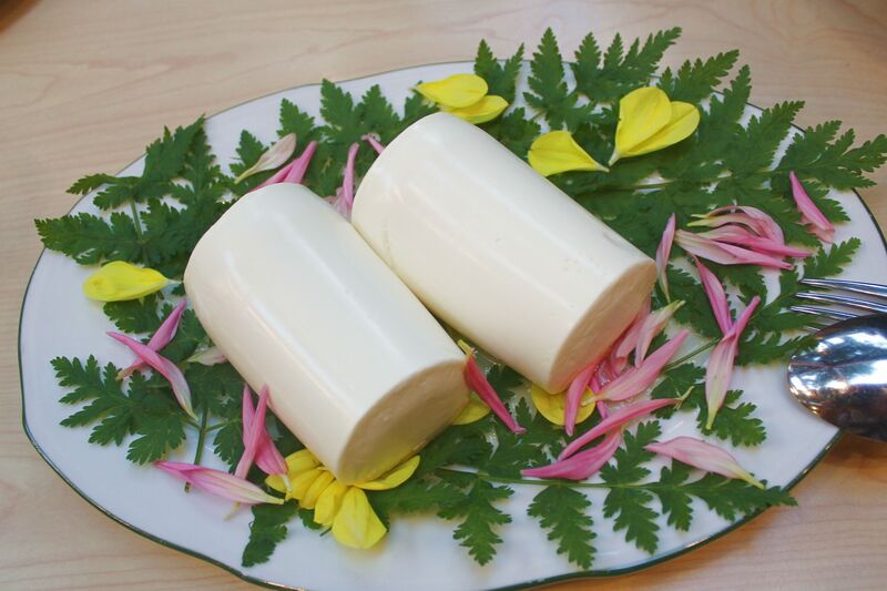 Datei:SK Schafskäse Buffet4.jpg