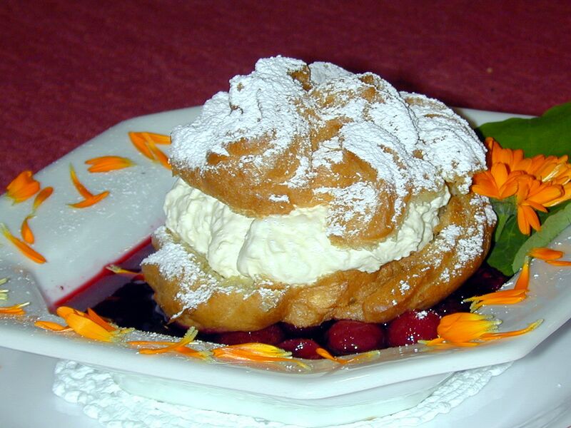 Datei:Brandteigkrapferl 1.jpg