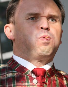 Dirndlkern weitspucken