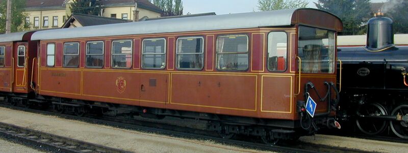 Datei:MZB Salonwagen vor Mh6.jpg