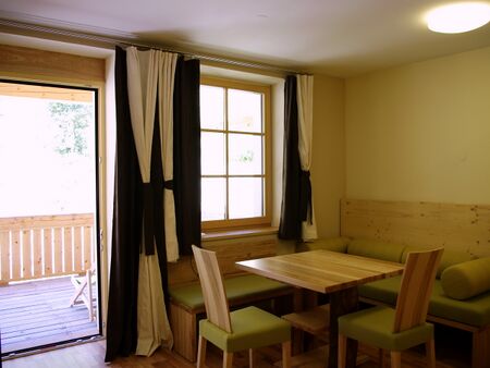 Sitzecke im Zimmer Esche