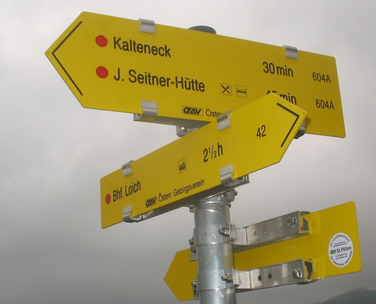 Datei:Schild nach Eisengatter.jpg