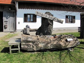 Flurdenkmal der neueren Art:Herberts Brunnen