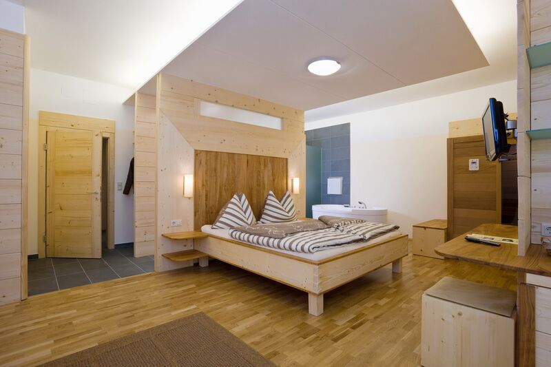 Datei:SD Zimmer 103.jpg