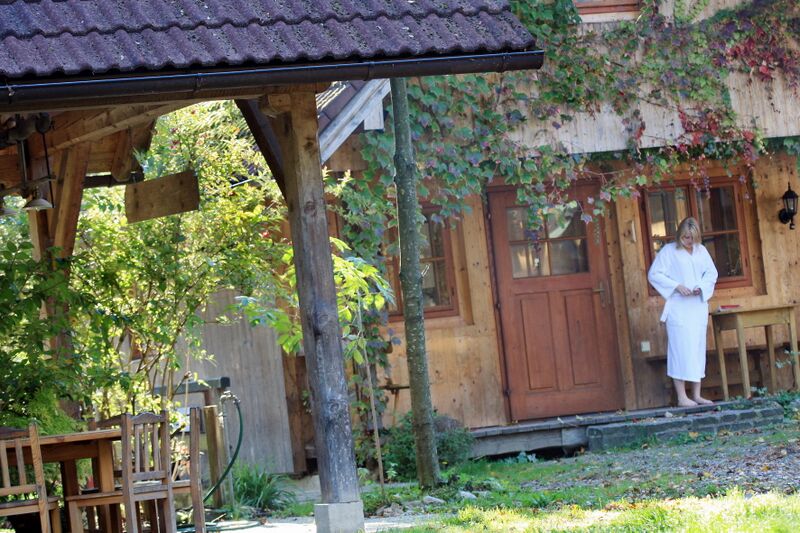 Datei:Marinahaus mit Gast.jpg