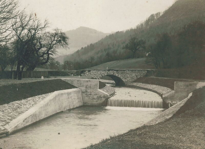 Datei:Tradigistbachregulierung Andreasbrücke1928.jpg