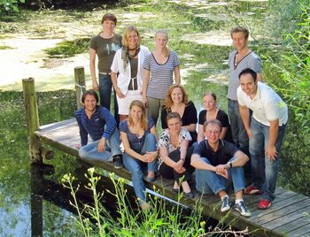 Teamfoto auf dem Steg - Steinschaler Teich