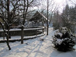Südgarten - Weg beim Rondo im Winter