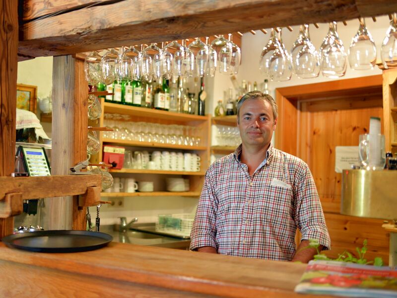 Datei:SH Presse in der Schank.jpg