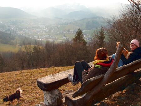 Hofberg: Kirchberblick Spätwinter