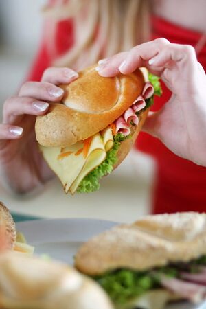 Gef Mostweckerl in Hand