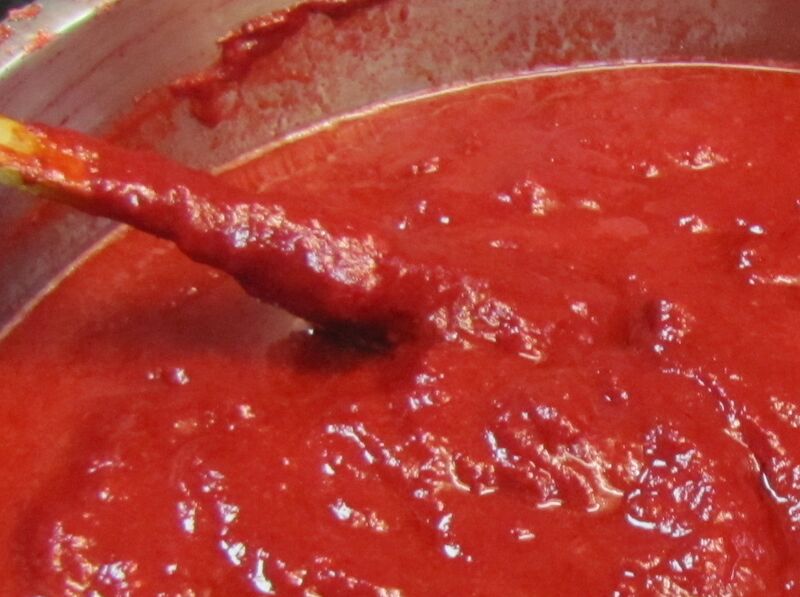 Datei:Dirndlmus einkochen.jpg