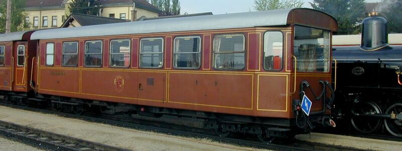 Datei:1050px-MZB Salonwagen vor Mh6.jpg