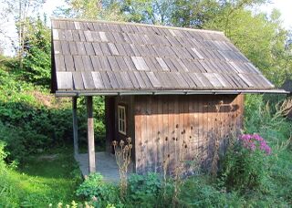 Kinderspielhaus im Südgarten