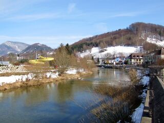 Blick Pielach abwärts vom Schulsteg