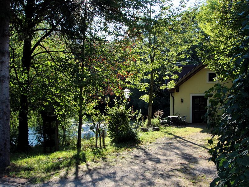 Datei:SG Teichhaus Sommermorgen.jpg