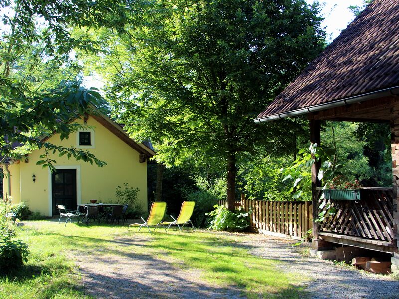 Datei:SH Teichbrücke Teichhaus Morgen.jpg