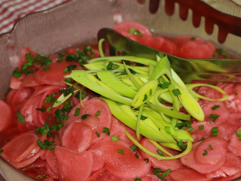 Datei:SK Rettichsalat am Buffet.jpg