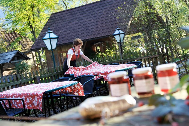 Datei:SH Terrasse WF.jpg