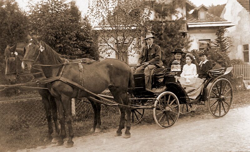 Datei:Landauer m Aloisia Weiß.jpg