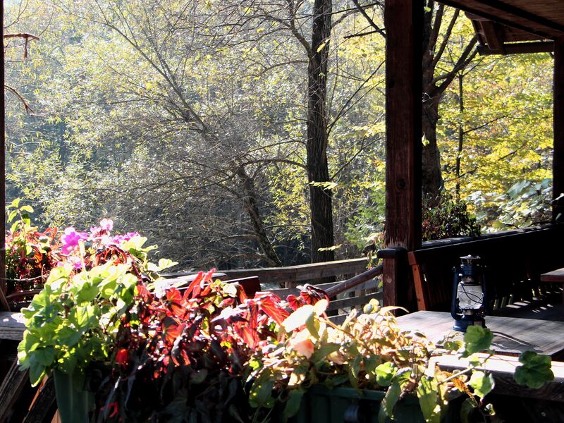 Datei:SH Blick Teichhaus Terrasse.jpg