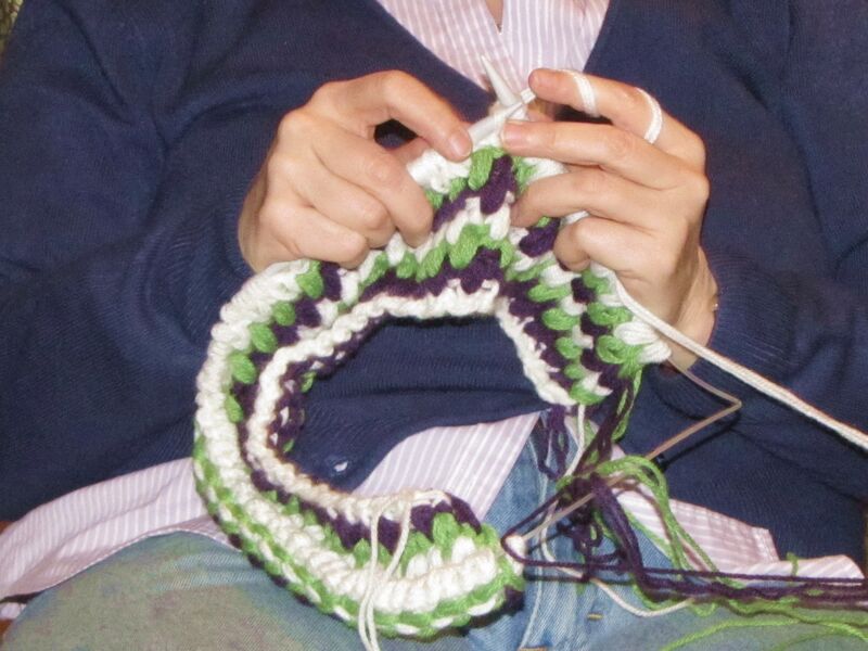 Datei:Stricken Haube grob.jpg