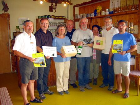 Sommer 2011: Steinschaler Gäste (Fam. Gnadl) sind die 200.000sten Nixhöhlenbesucher