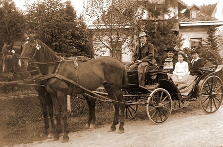 Erstkommunion von Aloisia Weiß im Landauer